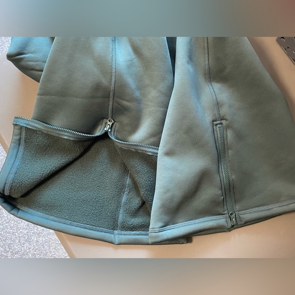 OLD Navy Olive Green High-Waisted UltraCoze Fleece-Lined Flare Leggings, 3X - Picture 9 of 14